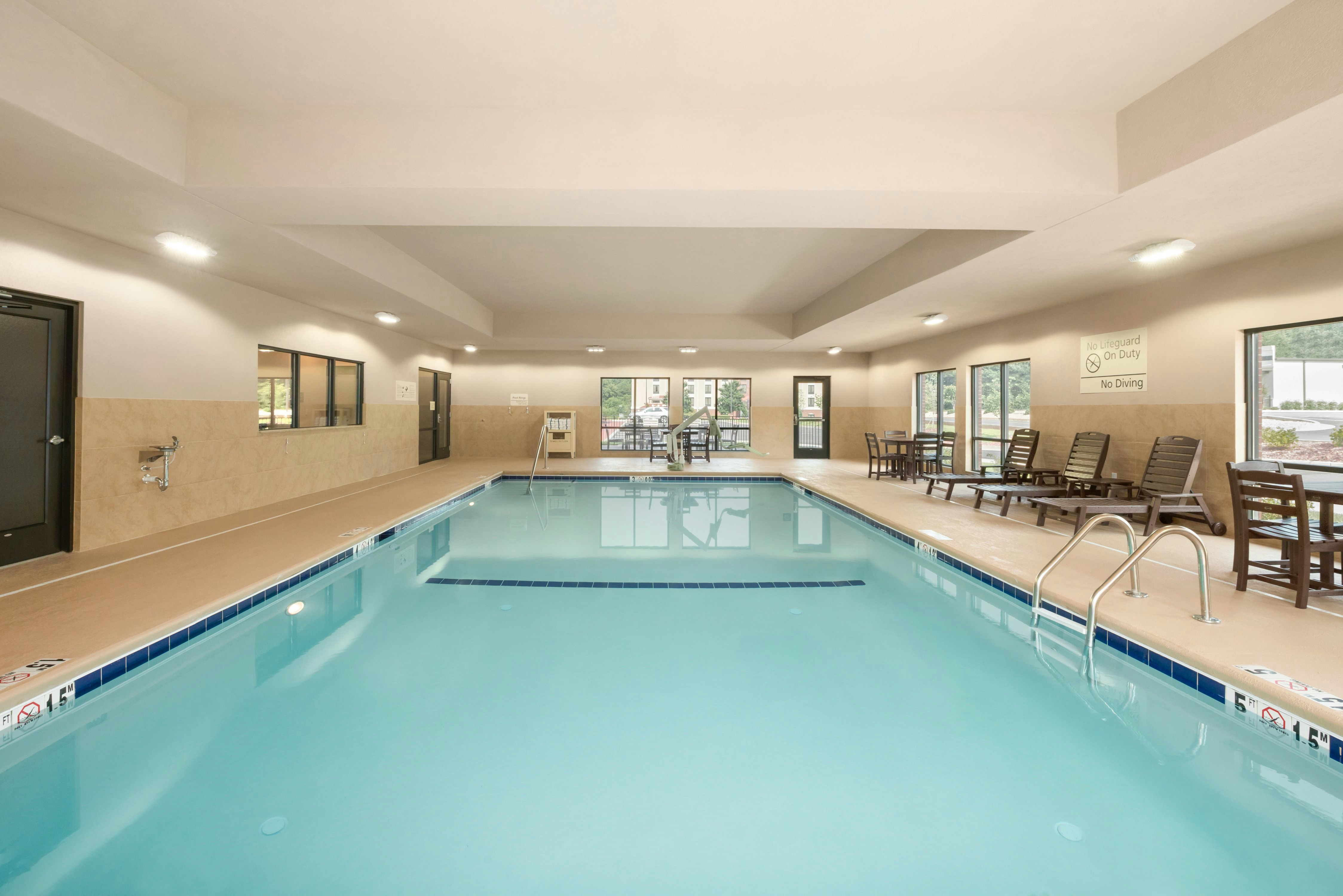 Hampton Inn & Suites Lavonia 17/38