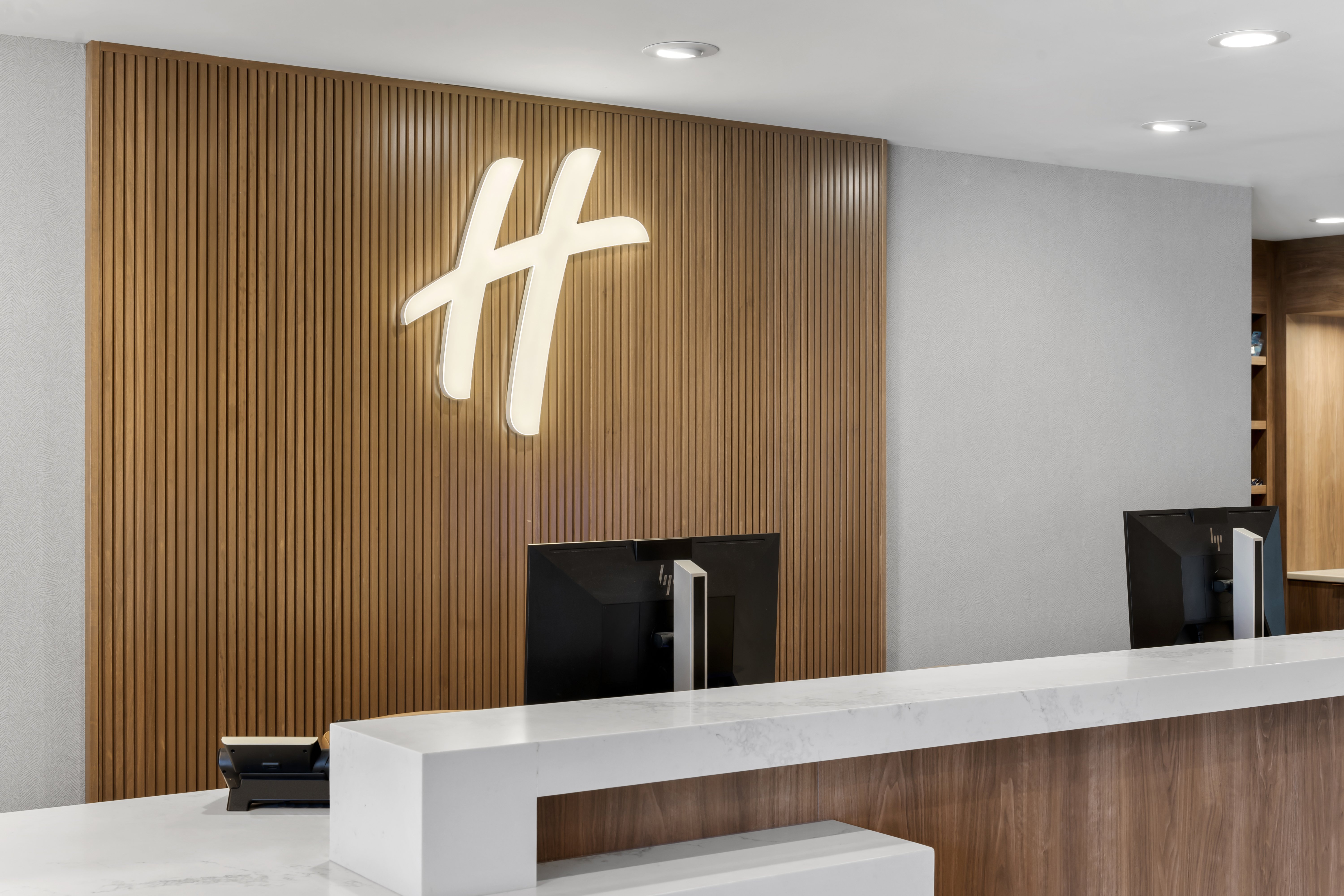 Holiday Inn Dubuque/Galena 14/78