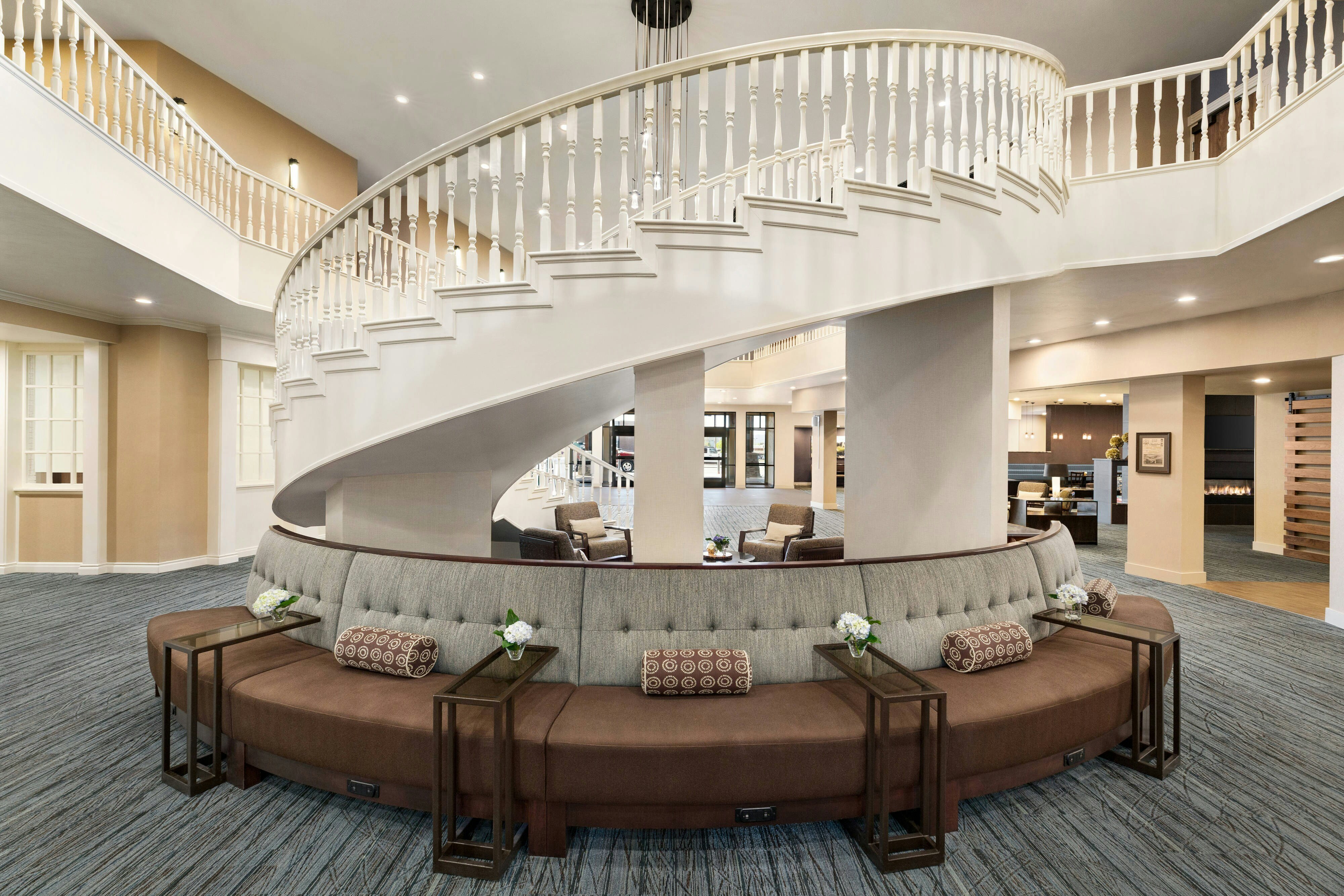 Delta Hotels By Marriott Helena Colonial Ex Radisson Colonial Helena 36/57