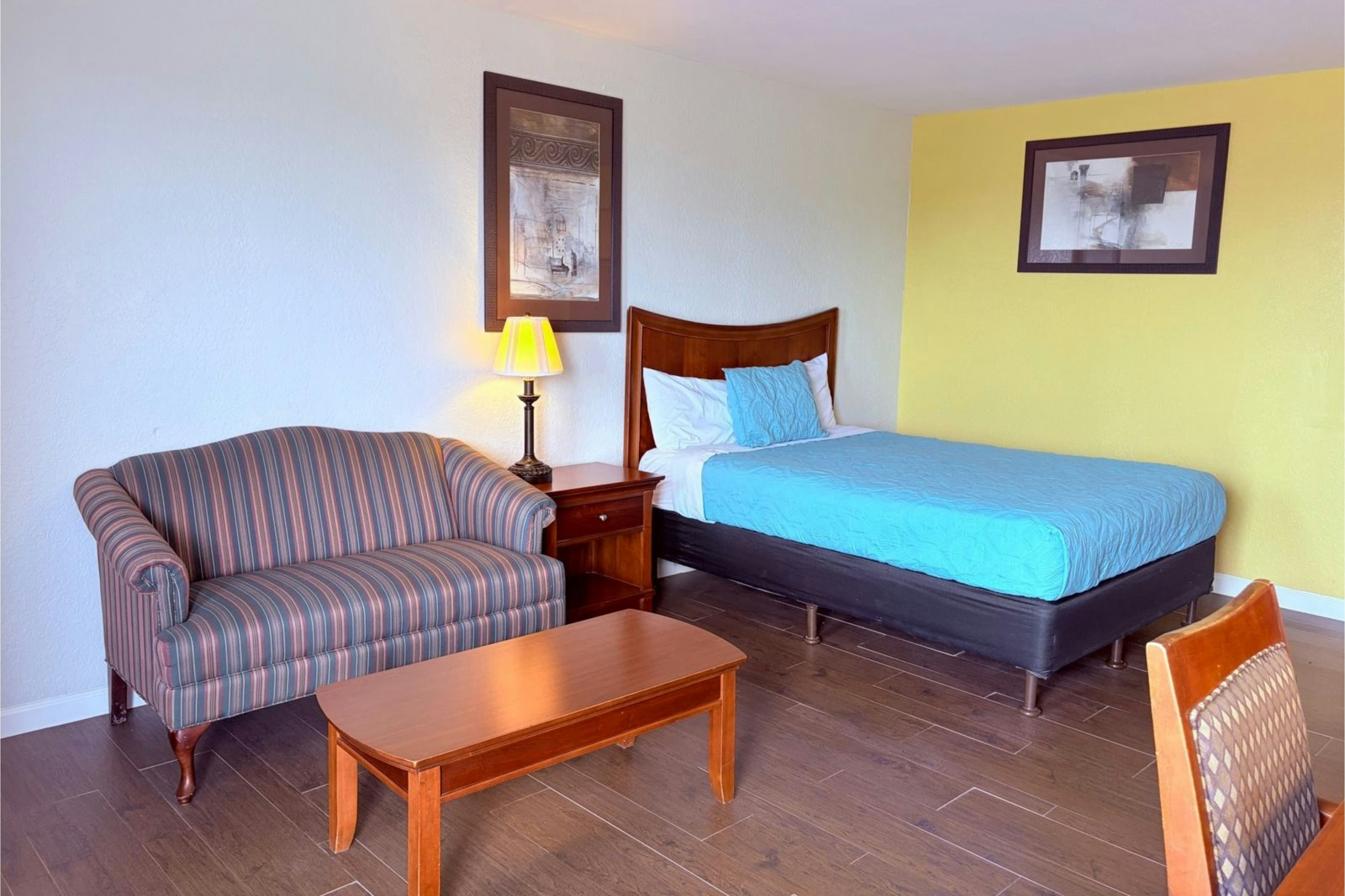 Champions Inn Del Rio Near Lake 14/40