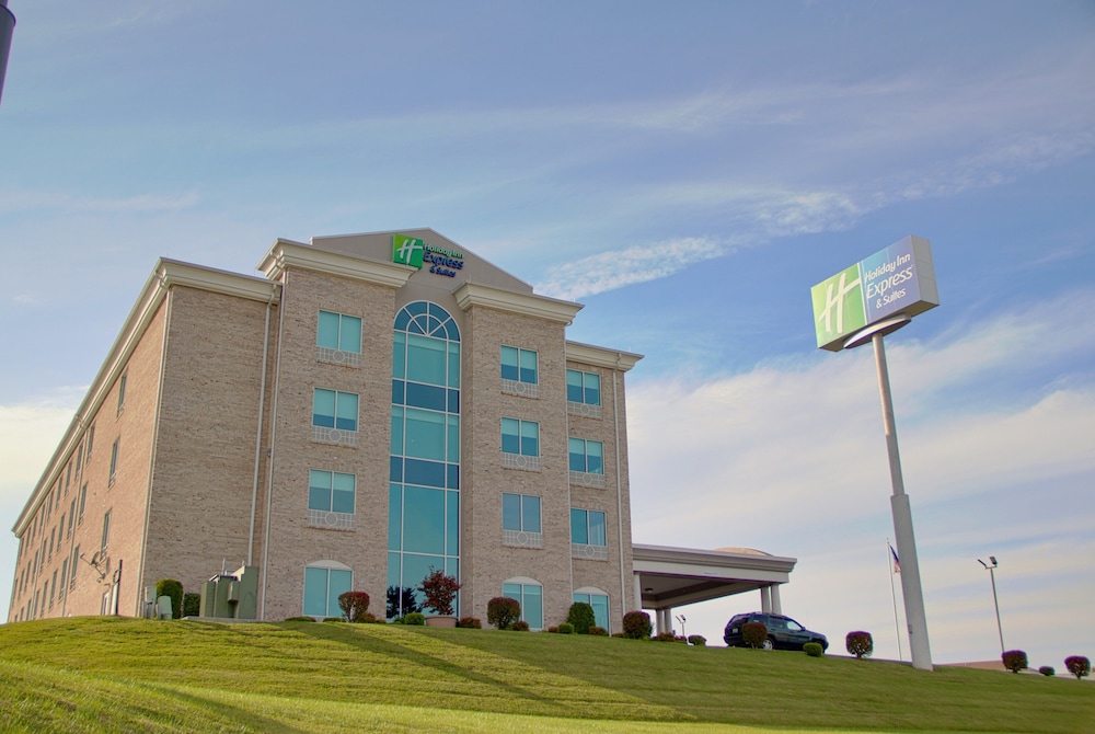 Holiday Inn Express Suites Somerset Central 3/76