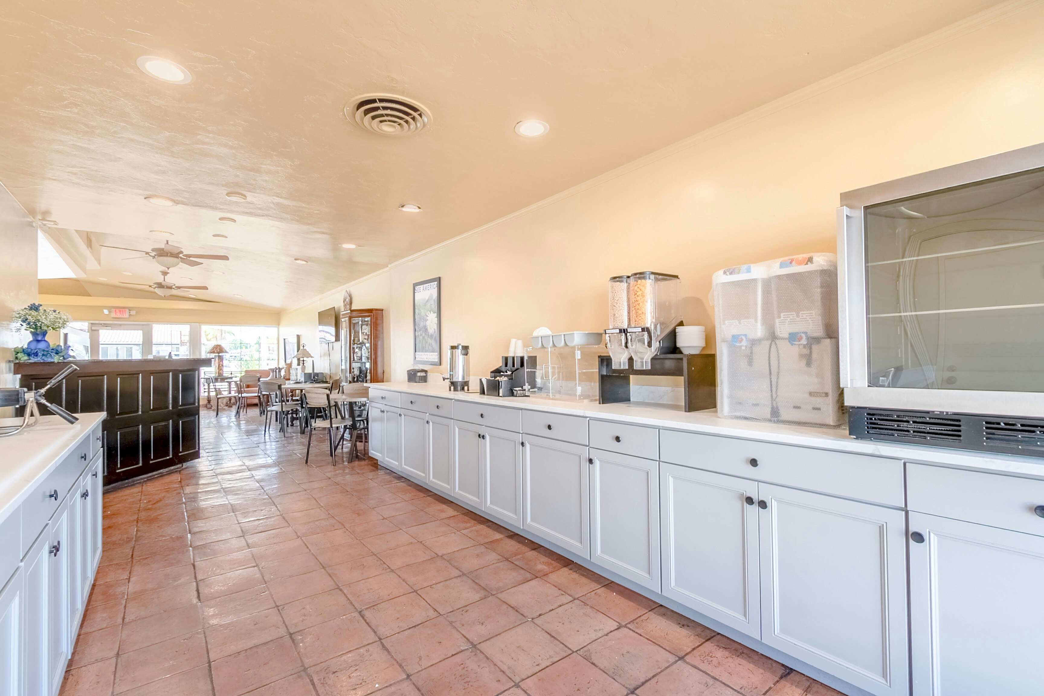 Lobby at Historic Coronado Motor Hotel by OYO, YUMA - AZ