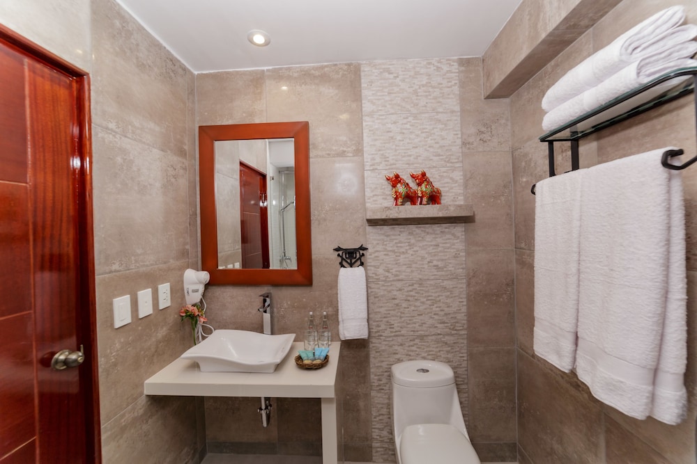 Yawar Inka Hotel 10/52