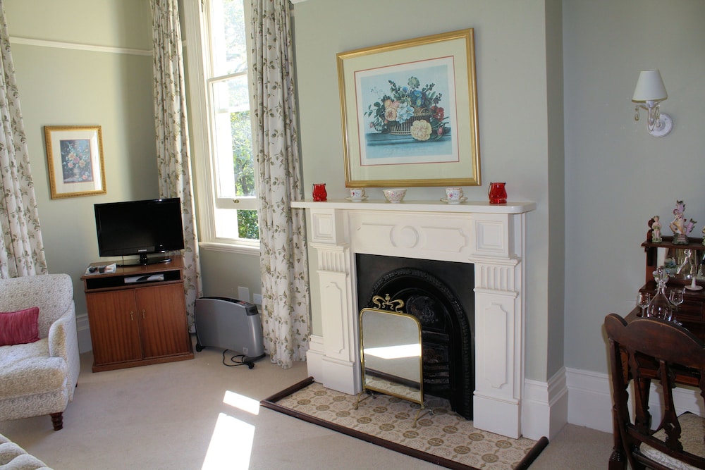 Hacklewood Hill Country House 59/70