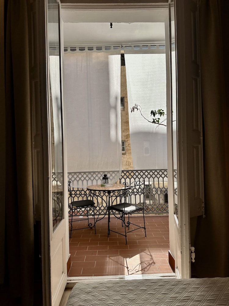 BARCELONA CENTER INN 37/50