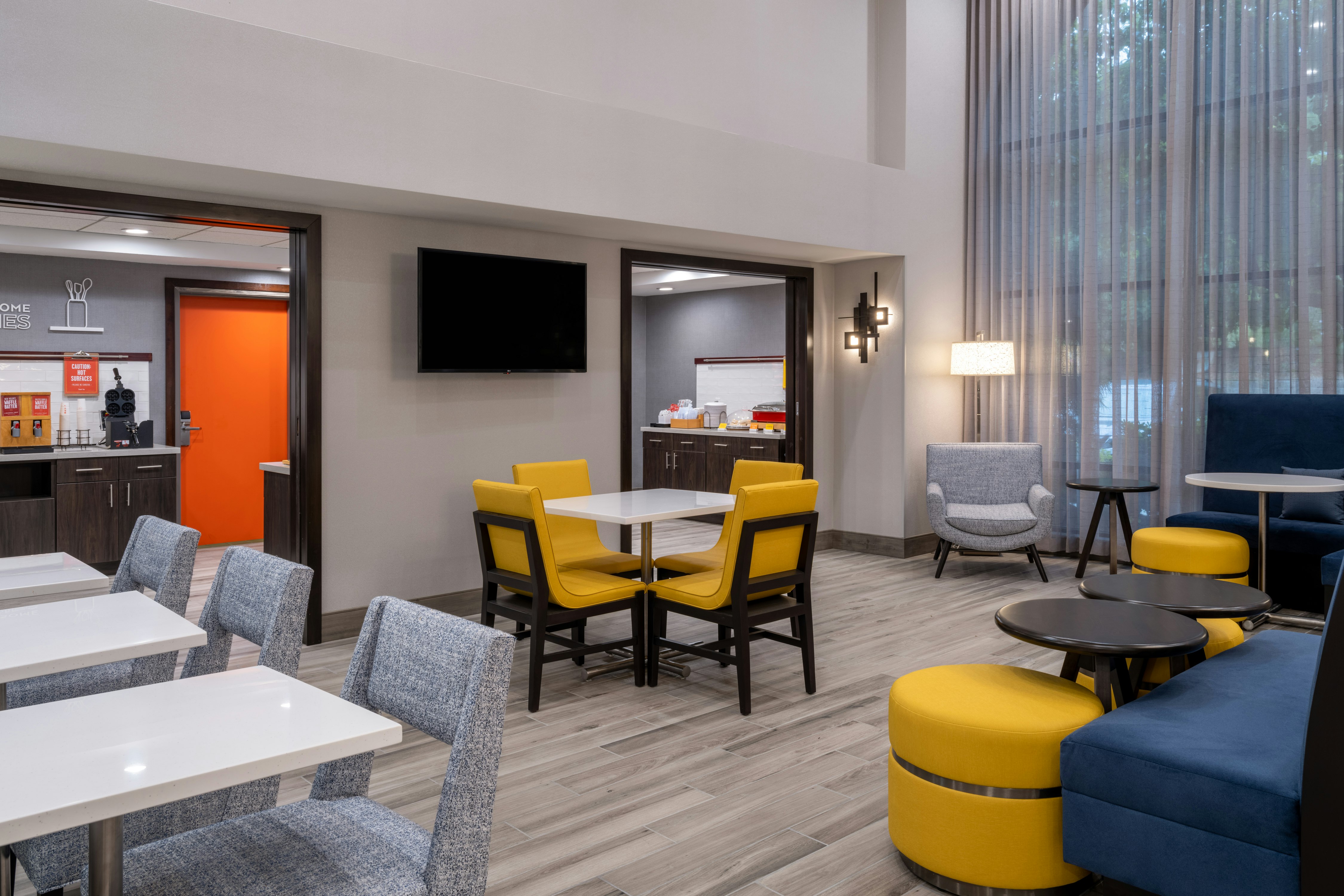 Hampton Inn Suites Agoura Hill 40/46