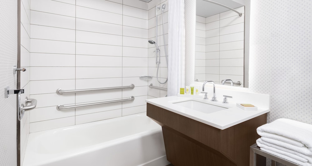 Hilton Chicago/Oak Brook Hills Resort & Conference Center 16/69