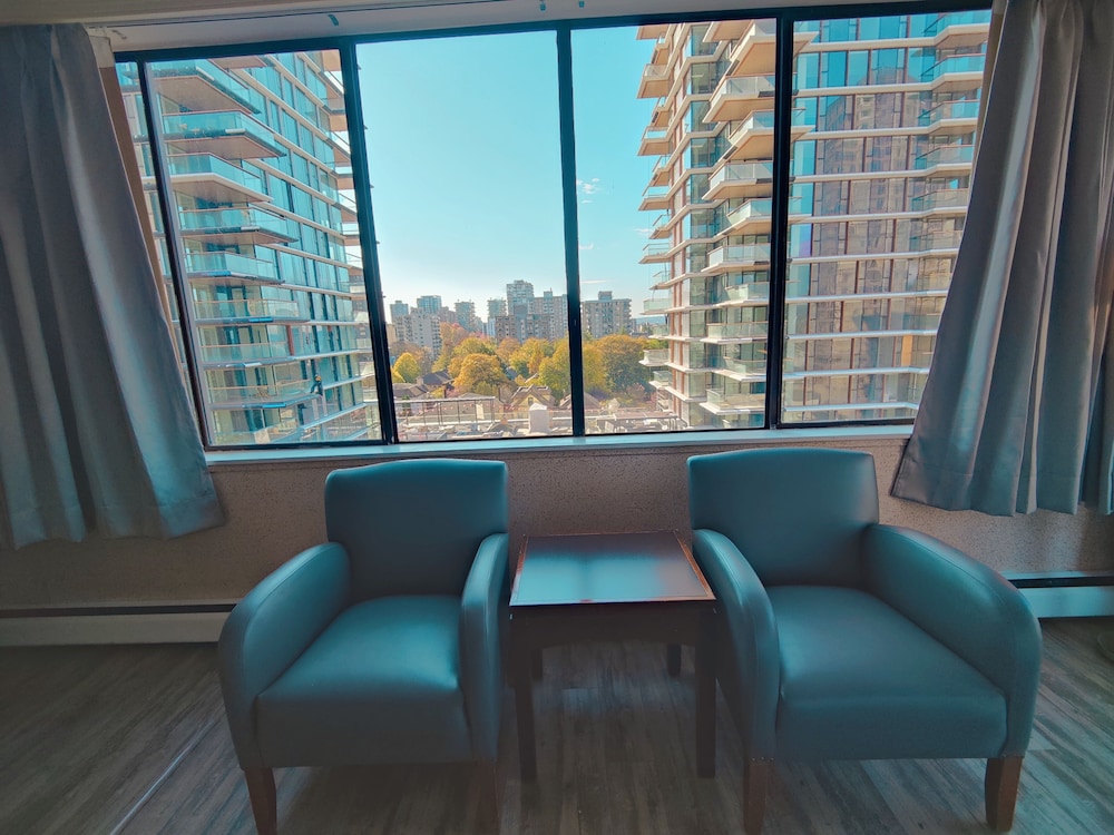 Divya Sutra Suites on Robson Downtown Vancouver 23/42