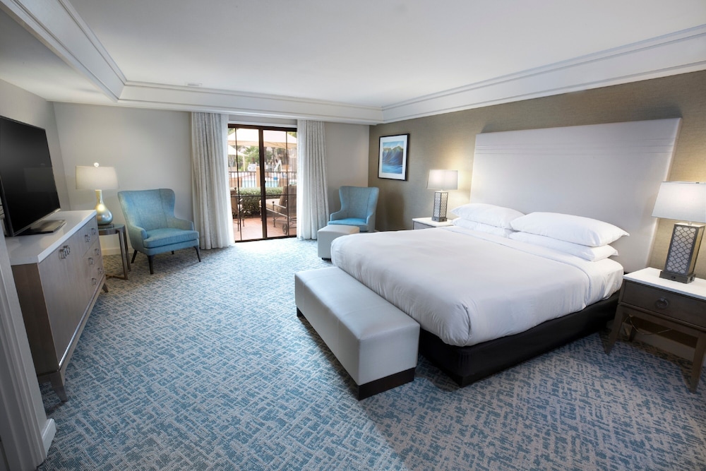 Hilton Santa Barbara Beachfront Resort 12/70