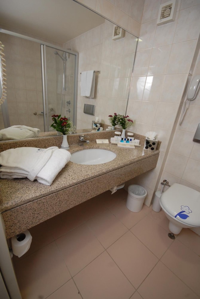Class Hotel 50/50