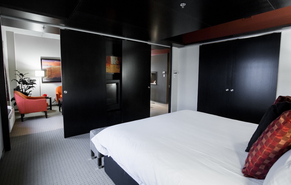 Grand Times Hotel Quebec City Airport 11/60