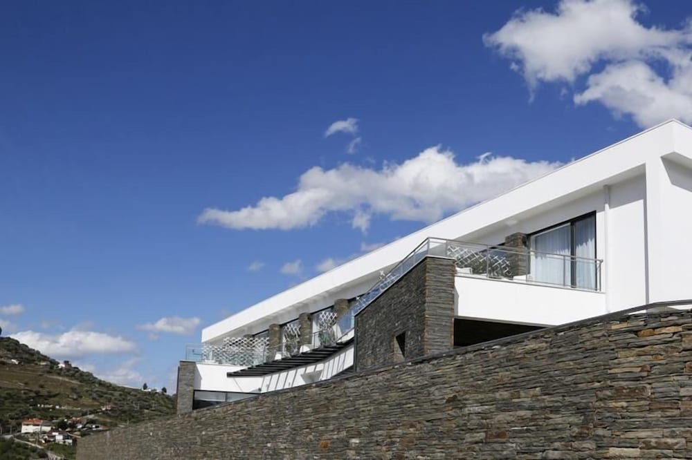 LBV HOUSE HOTEL 45/50