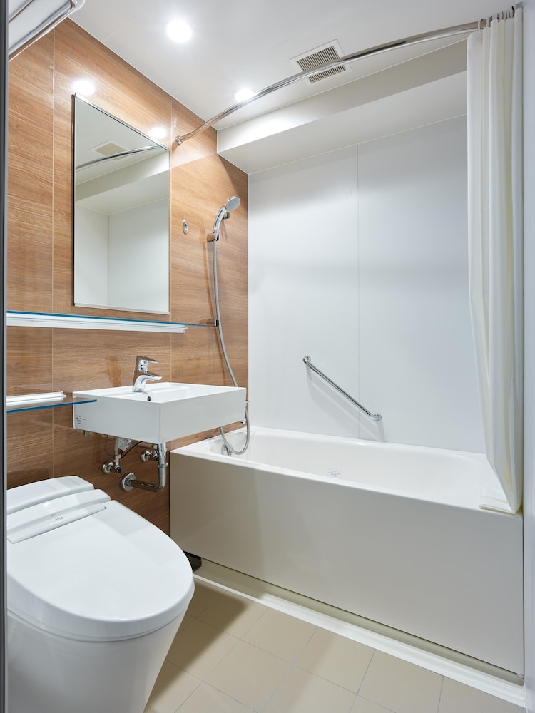 Mitsui Garden Hotel Gotanda 48/50