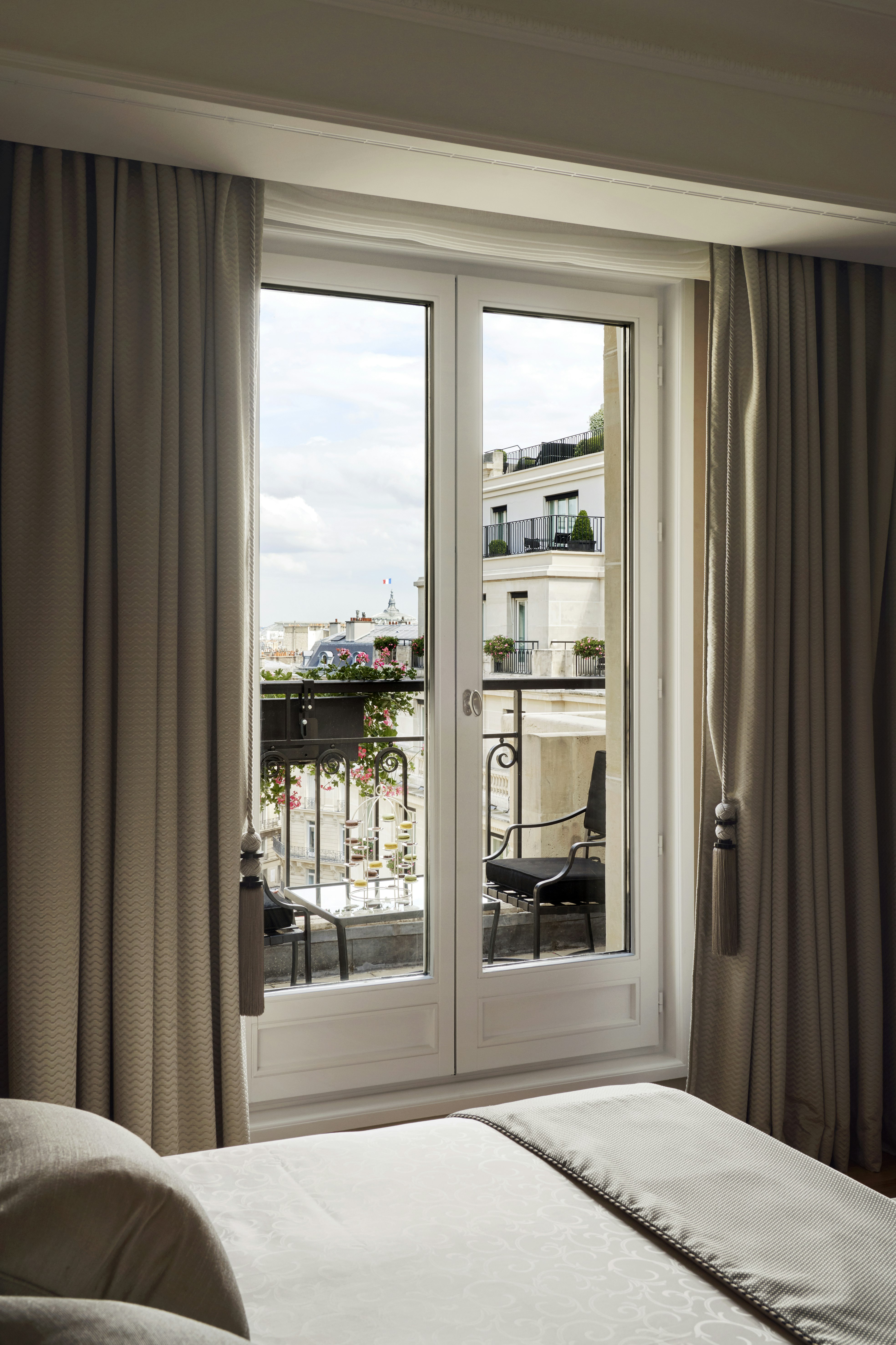 Four Seasons Hotel George V, Paris 12/62