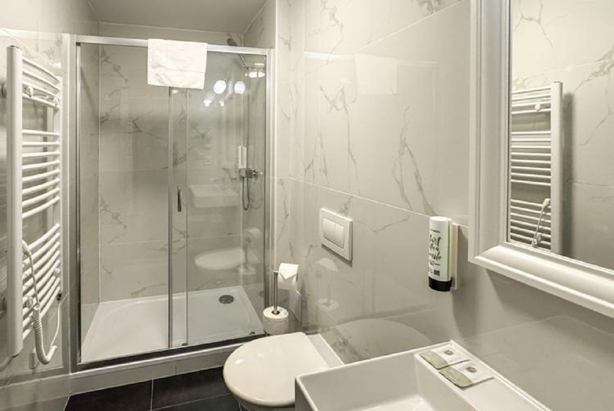 Room, Twin Beds