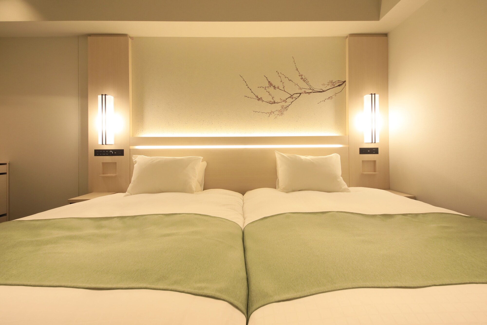 MODERATE, TWIN BEDS