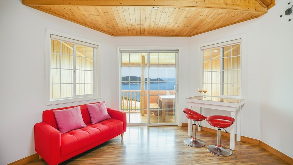 Geoje Blue Neoul Pension 26/50