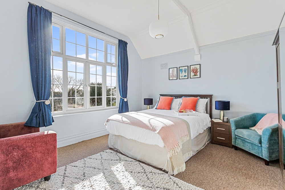 Bedford House Apartments 3/45