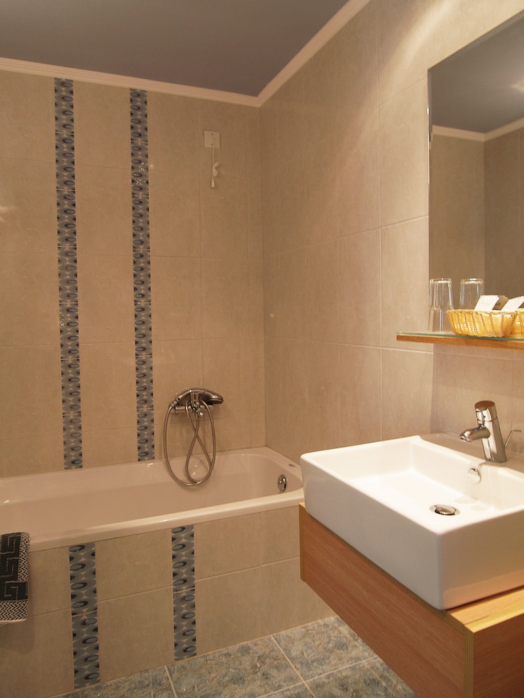 Kitro Beach Hotel 35/61
