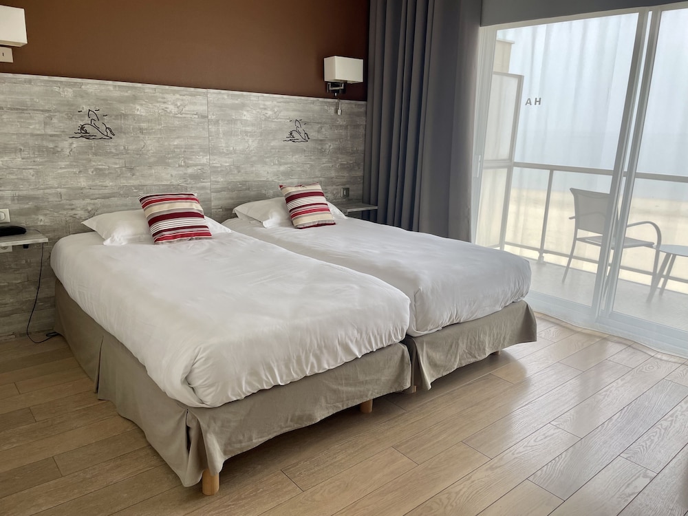 Room, Twin Beds, Sea View, Terrace