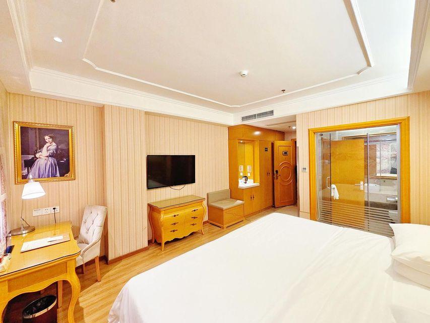 SUPERIOR, DOUBLE BED