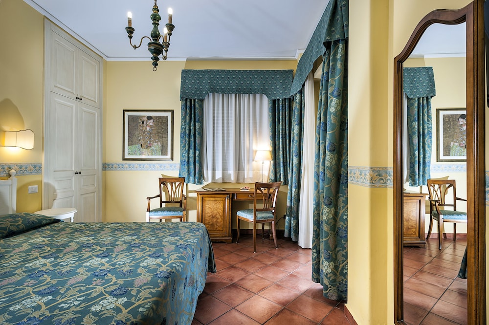 STANDARD, DOUBLE OR TWIN BED