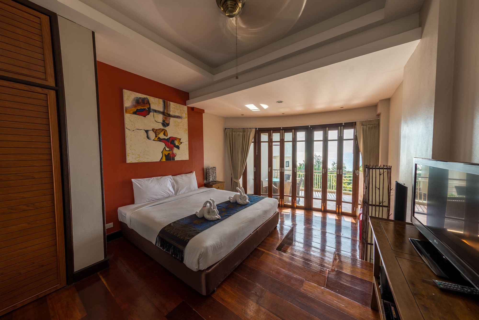 3 BEDROOMS, CONNECTING, FAMILY, APARTMENT, SEA VIEW