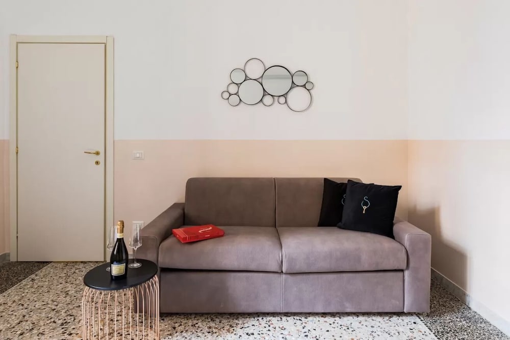The Regal Suite 35/50
