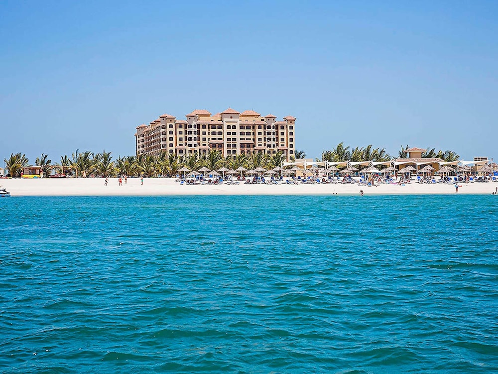 Pullman Al Marjan Island Resort 110/114