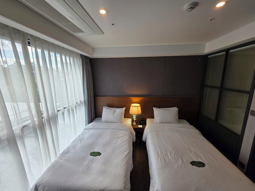 Family Suite, 4 Beds, Private Infinity Pool
