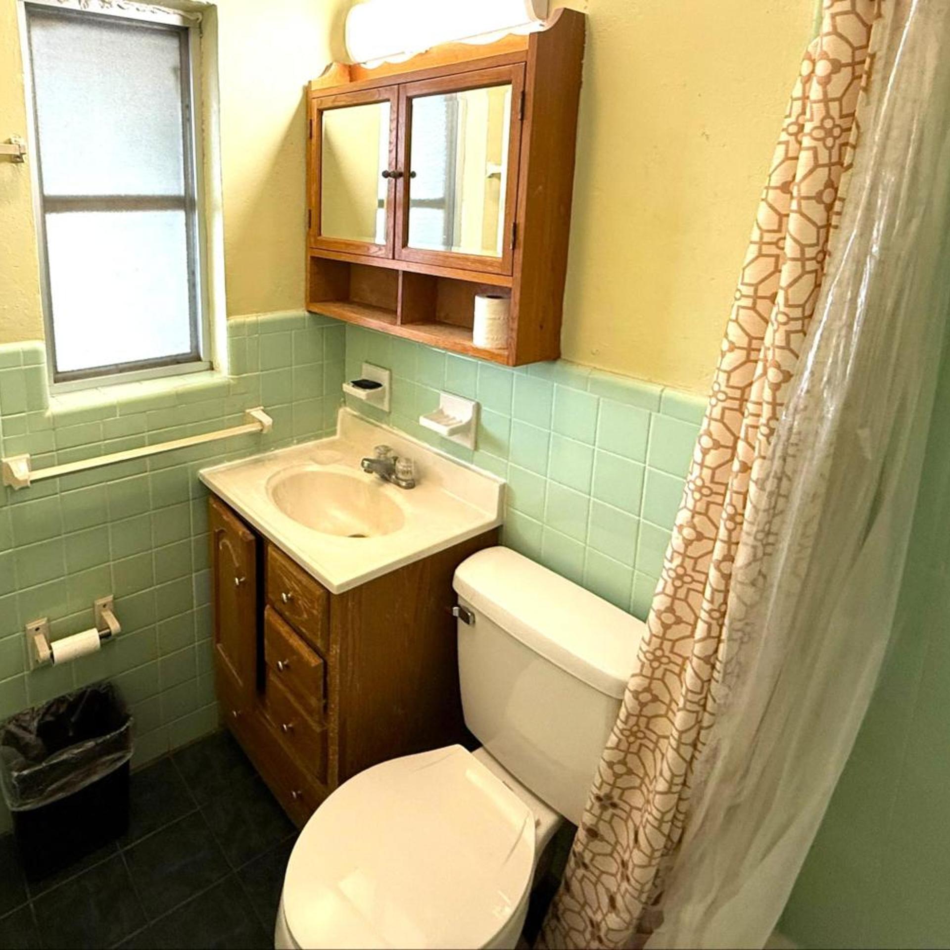 غرفة بسرير كينج للمدخنين، Riviera Motel Elba Near Enterprise US 84 7/7