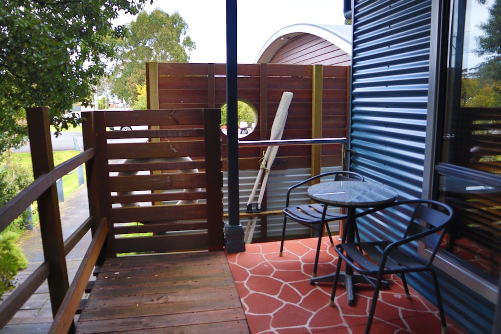 Strahan Bungalows 6/44
