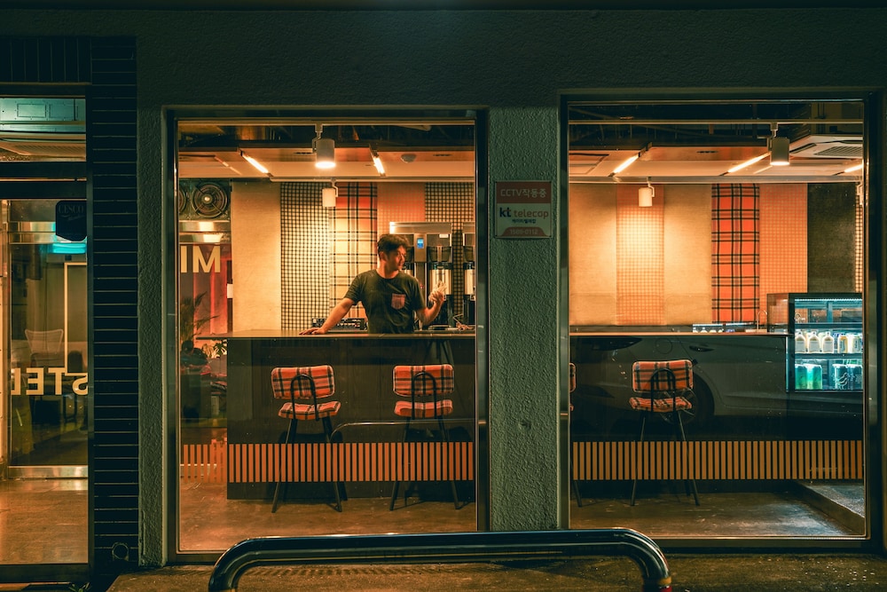 Mido Hostel 4/62