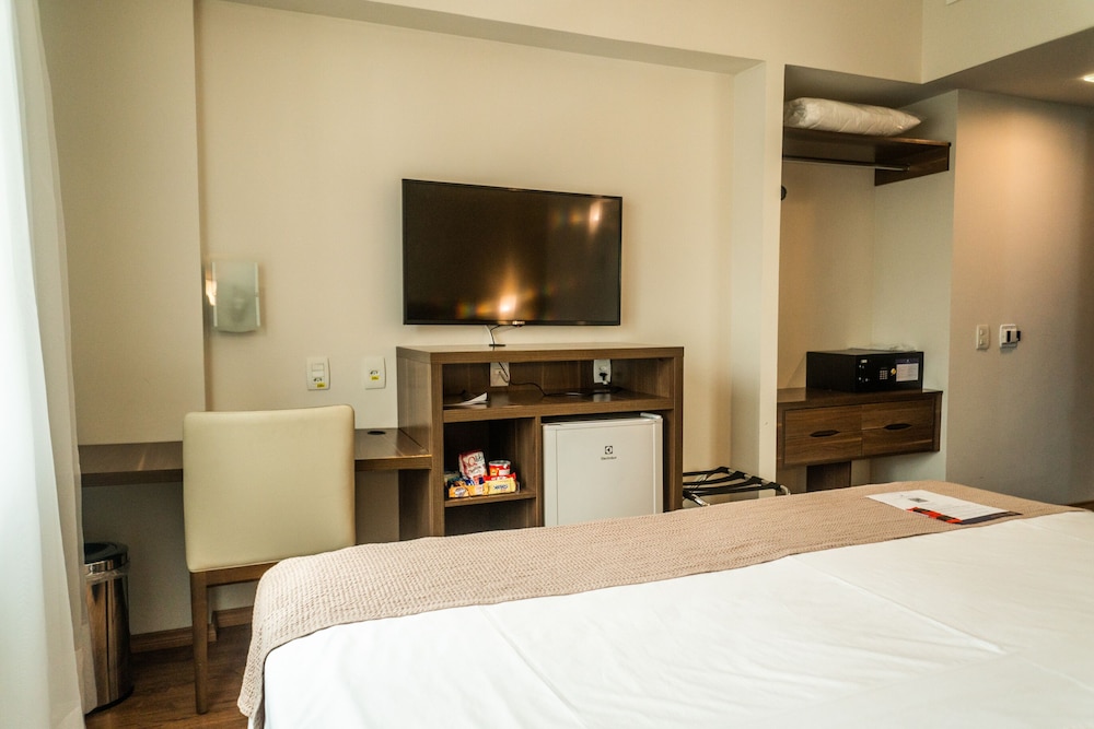 Firenze Business Hotel (ex Slaviero Essential Palhoca Viacatarina) 19/63