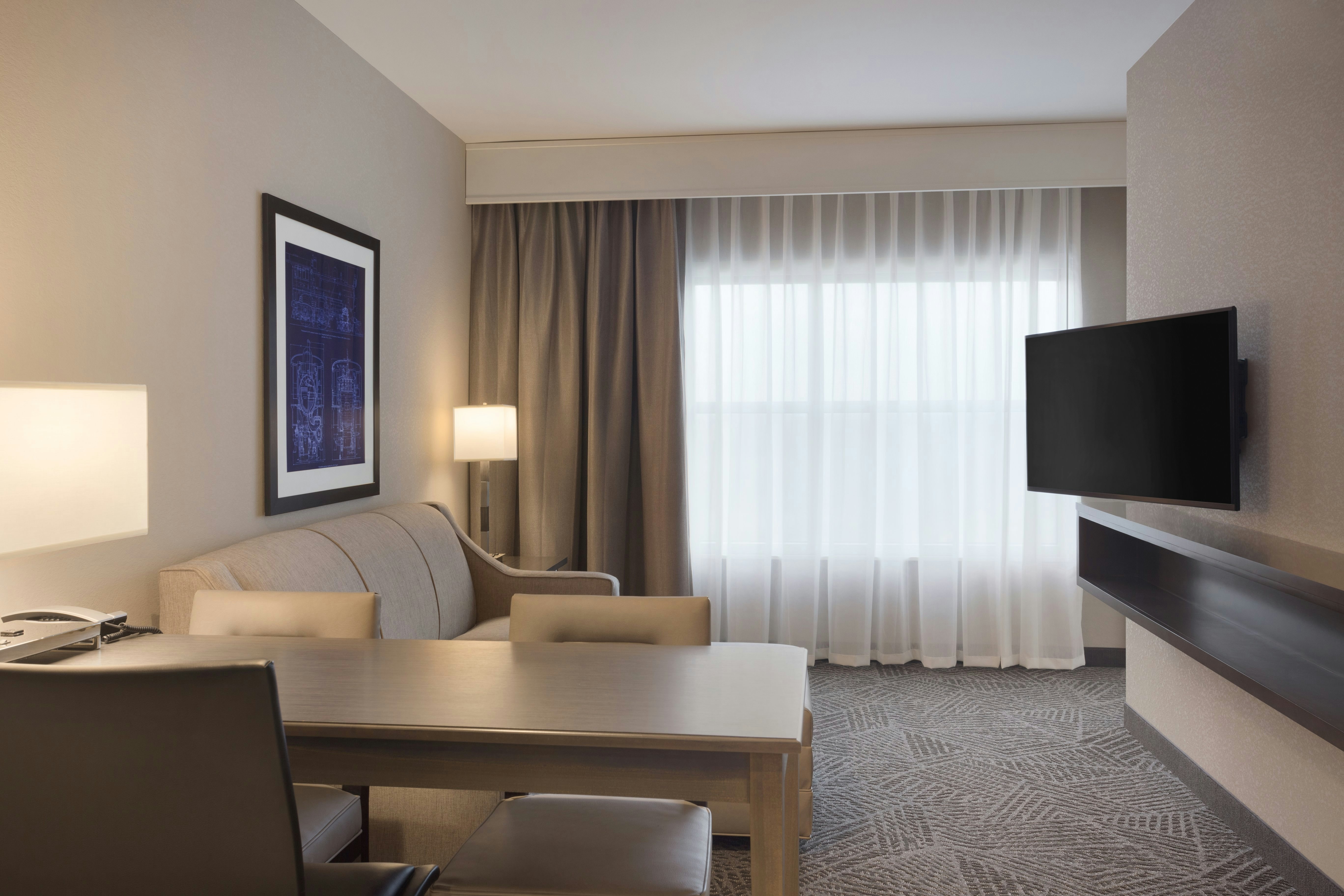 Embassy Suites by Hilton Kansas City Olathe 27/54