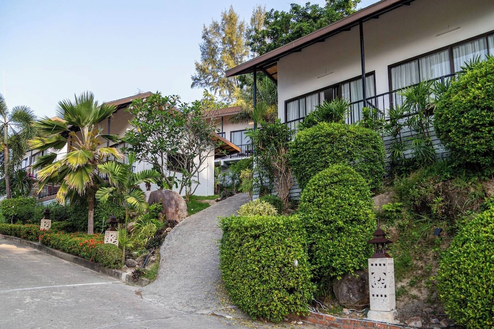 Secret Cliff Resort and Restaurant 42/50