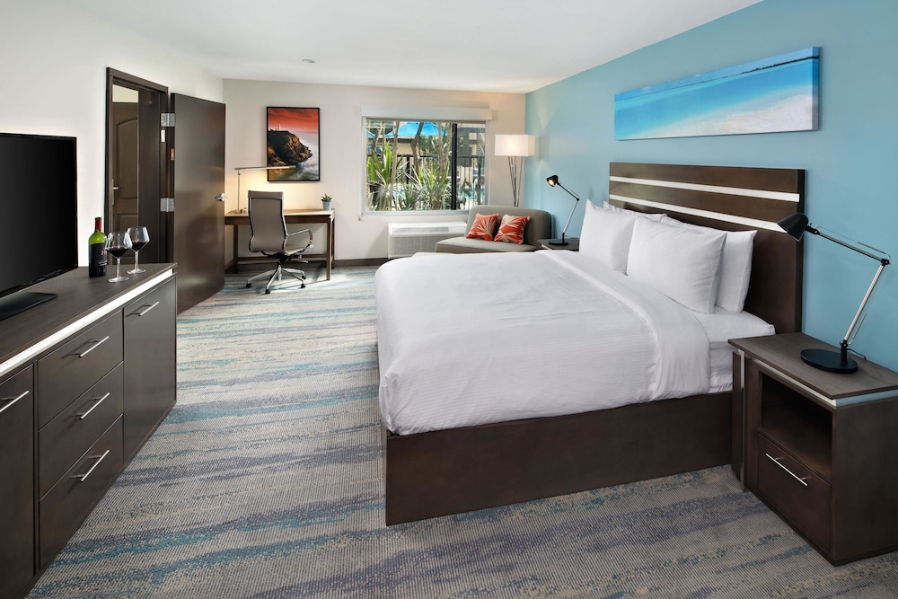 The Cove Hotel, Ascend Hotel Collection 37/67