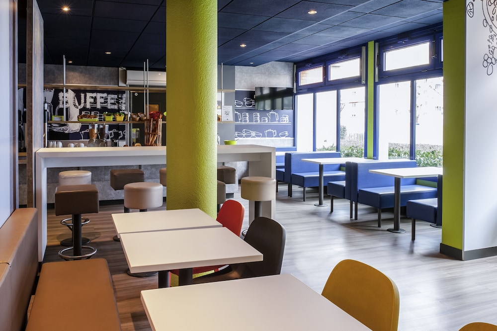 Ibis Budget Courbevoie Paris La Defense 1 50/72