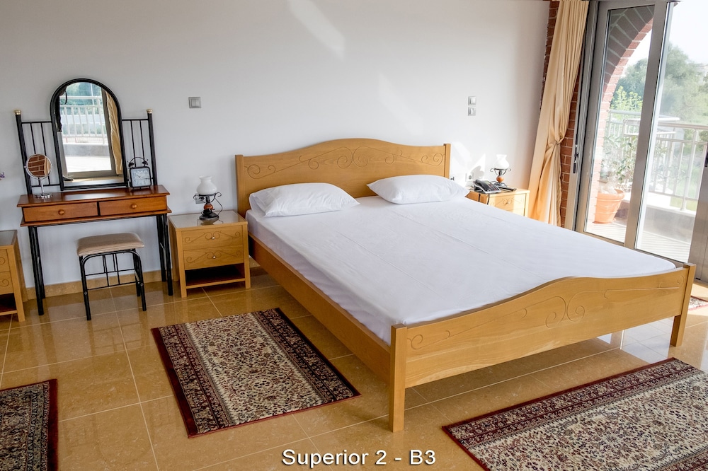 Studio, Double Bed