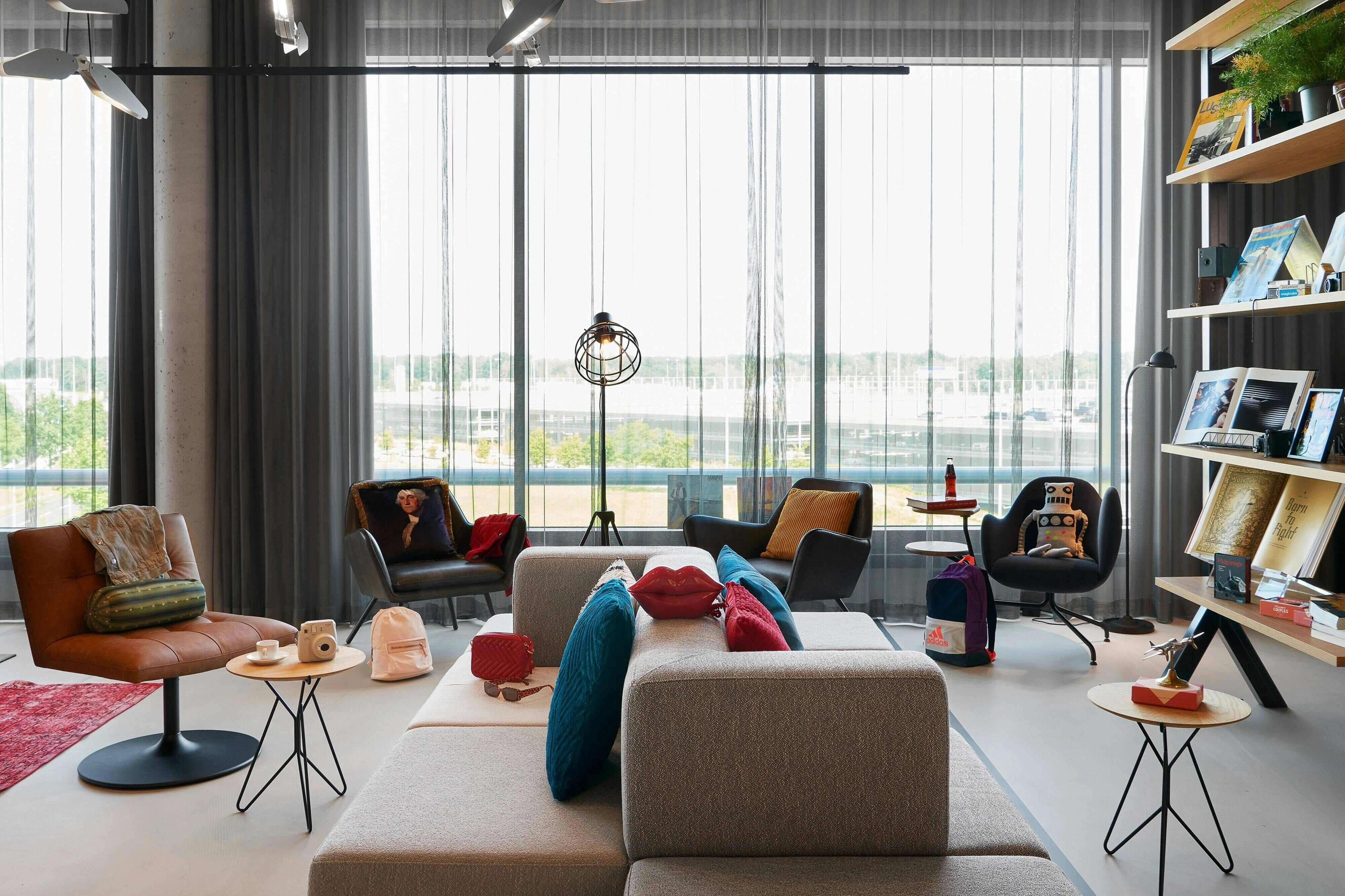 Moxy Cologne Bonn Airport 11/30