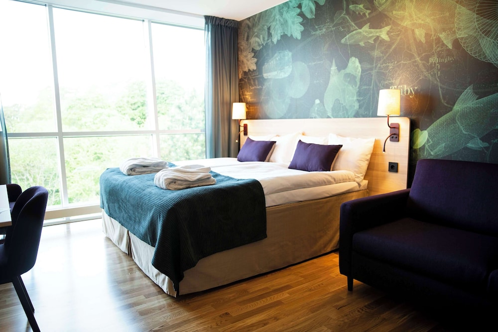 SUPERIOR, TWIN BEDS