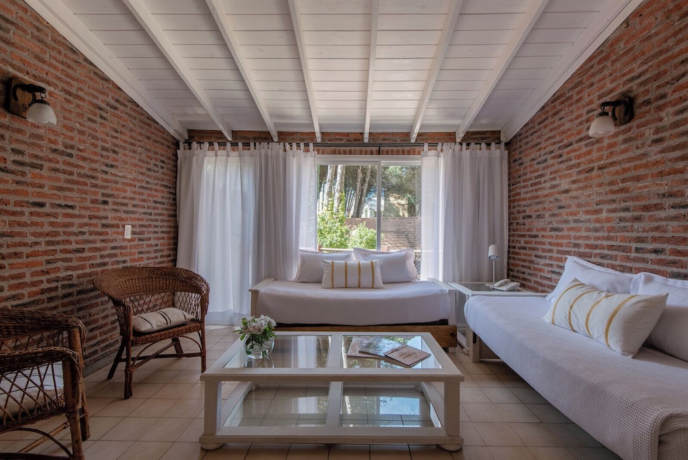 Carilo Village Apart Hotel & Spa 10/50