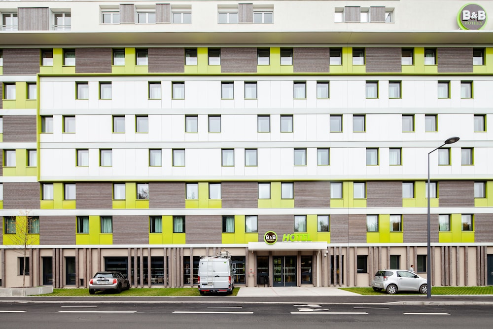 B&B HOTEL Paris Meudon Velizy in MEUDON