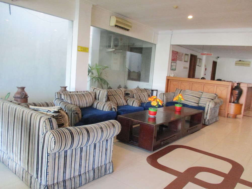 Hotel Caravan 38/49