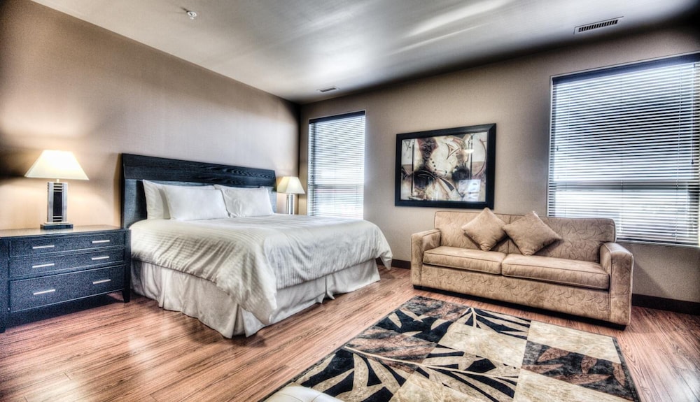 Grand Inn & Residence 15/20