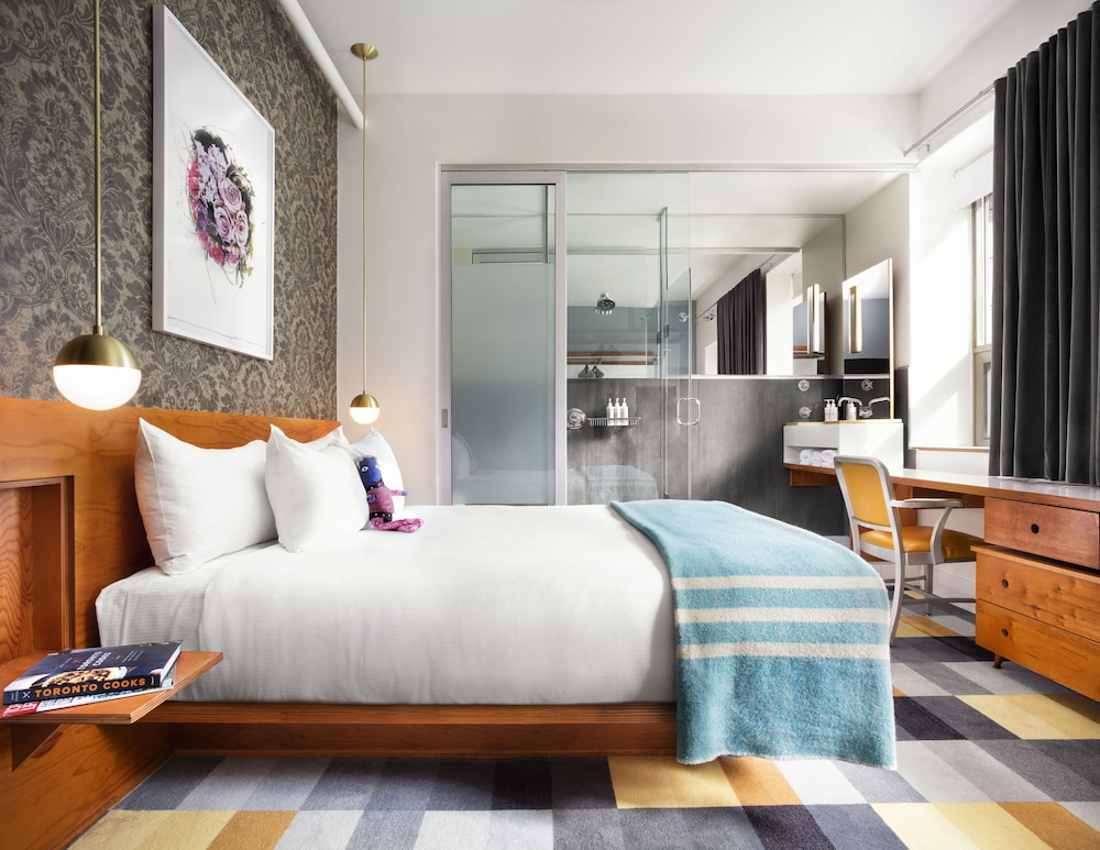 The Drake Hotel 34/66