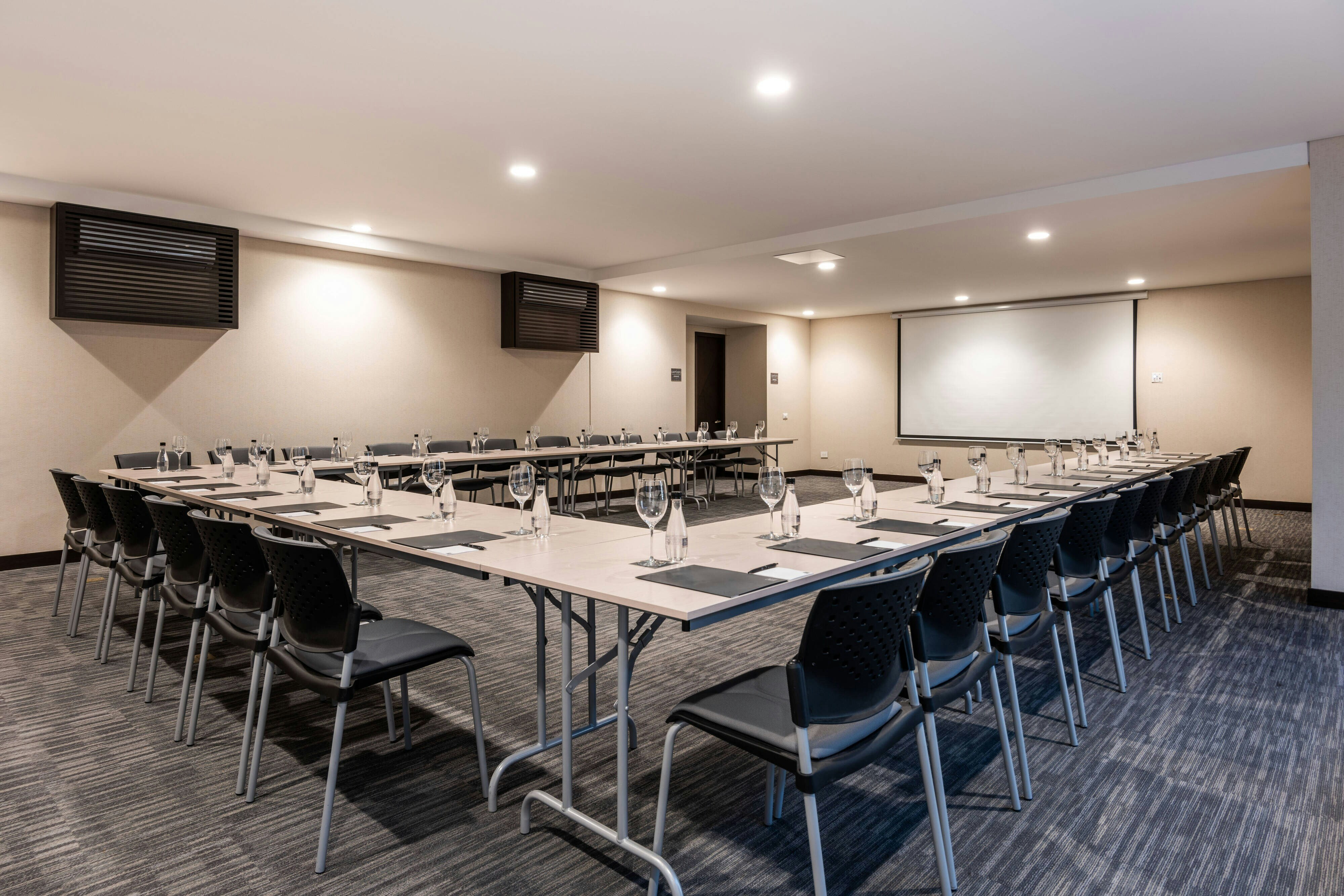AC Hotel by Marriott Bogota Zona T 59/59