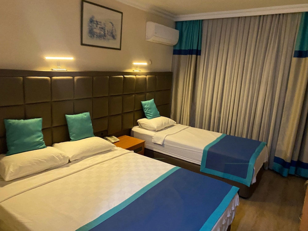 STANDARD, DOUBLE OR TWIN BED
