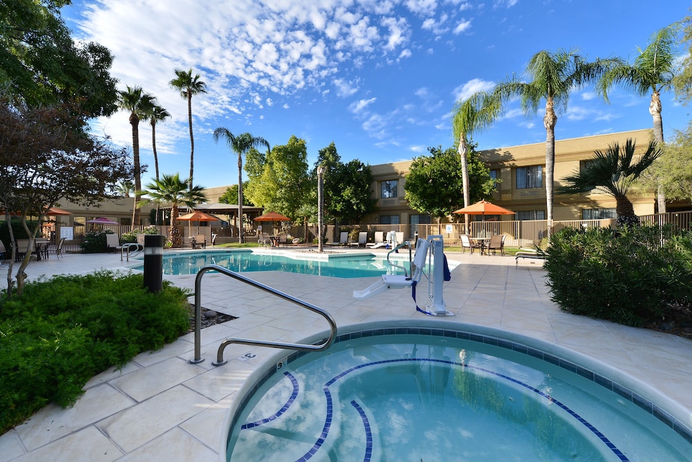 Wyndham Tucson Airport & Conference Center 63/66