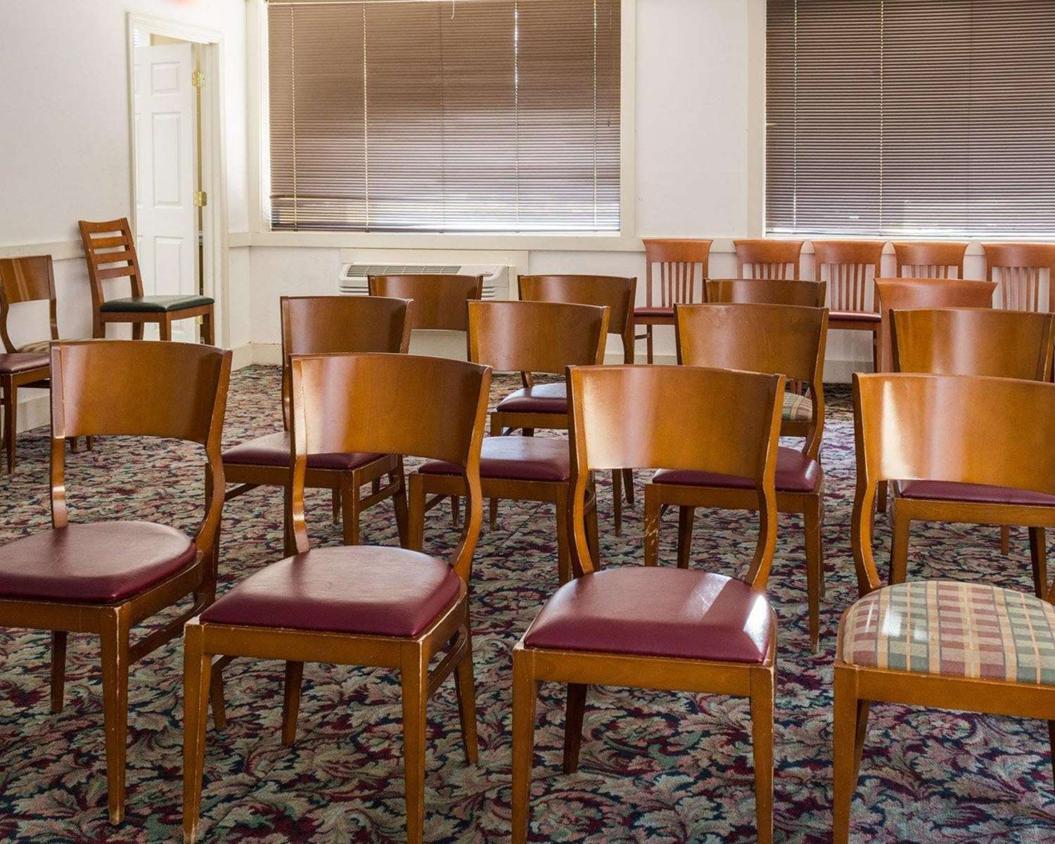 Rodeway Inn Colonial Heights I-95 21/40
